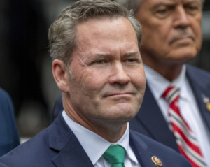 Скандальный экс-советник Трампа получит новую должность