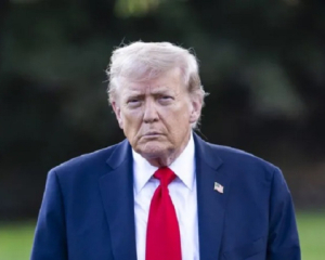 &quot;Оружие будем поставлять&quot; - Трамп заявил о реальности полного восстановления границ Украины