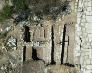 Археологи раскопали 2200-летний амбар