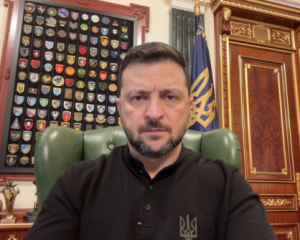 Зеленський доручив збільшити контрактну складову в армії