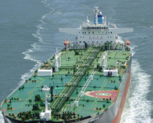 Судно "тіньового флоту" РФ підозрюють в атаках дронів на Європу