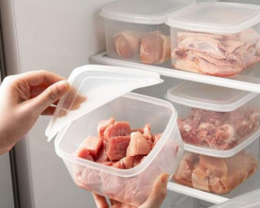 Які продукти псуються у пластику: цей список ошелешить кожного
