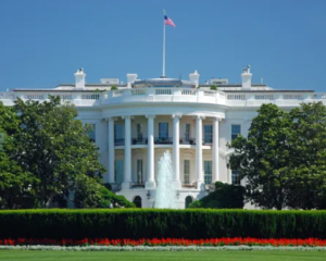 Білий дім готує масові скорочення держслужбовців