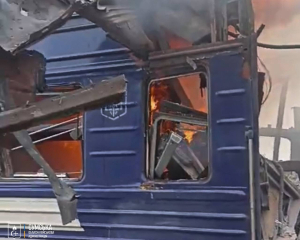 РФ вдарила по потягу Шостка - Київ: близько 30 пасажирів поранено