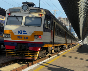 Укрзализныця приостановила маршруты после обстрела вокзала в Сумской области