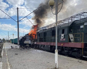 Троє дітей постраждали під час удару дрона по вокзалу в Шостці