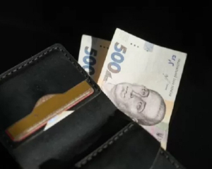 Наступного року військовим можуть урізати зарплати - нардеп