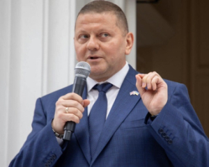 У Залужного опровергли слухи о создании им политической силы