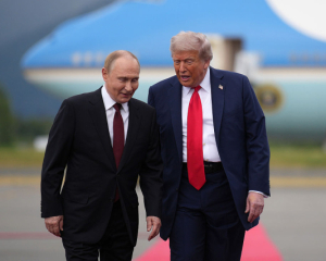 Трамп пригрозив Путіну піти зі зустрічі на Алясці через його &quot;історичну лекцію&quot;