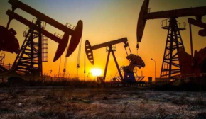 Цена российской нефти упала ниже $50 за барр.