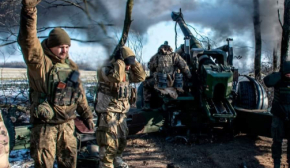 Військові показали свіжі карти війни