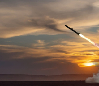 Російські терористи вдарили балістикою по Києву: є виклики медиків