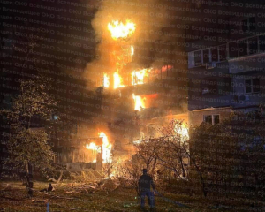 Росіяни атакували Київ безпілотниками: було влучання в багатоповерховий будинок, є постраждалі