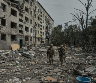 Росія не змогла окупувати Донбас до дедлайну, яким хвалився Путін - Зеленський