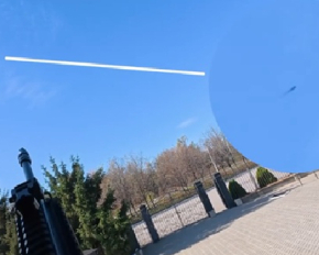 Украинский военный сбил российский FPV-дрон, который атаковал иностранных журналистов