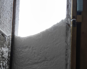 В Карпатах ударил мороз и выпало до 80 см снега