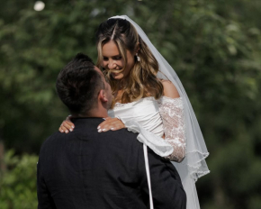 Фіма Константиновський виклав романтичні фото з новою дружиною