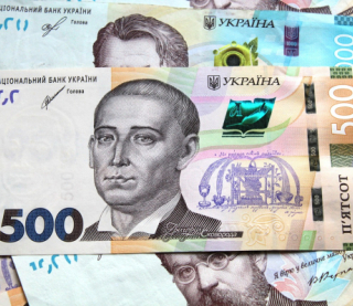 Середня зарплата українців у вересні зросла