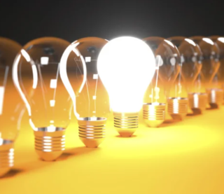 Внаслідок масованої атаки РФ в Україні запровадили графіки відключення електроенергії: коли не буде світла