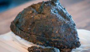 Археологи в Грузії відкрили повний обладунок і шолом елітного воїна