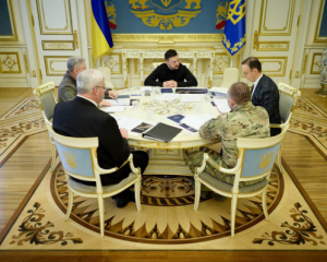 Зеленський анонсував &quot;далекобійні санкції&quot;