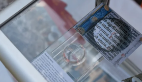 Археологи в Оксфорді знайшли унікальний середньовічний камінь для читання