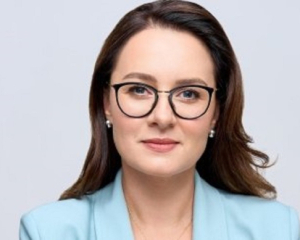 Денежная помощь, поездки и медосмотры: Свириденко раскрыла детали "Зимней поддержки"