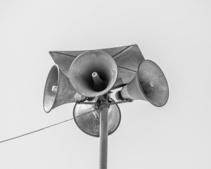 Враг обстрелял Херсон: мужчина в тяжелом состоянии