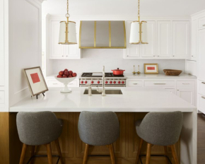 Комфорт в деталях: пять идей, как обустроить островок на кухне