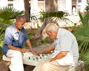 Как прожить до ста лет: три ключевые привычки долголетия