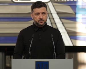 &quot;Вы те, кто работает действительно ради миллионов украинцев&quot; - Зеленский поздравил железнодорожников с профессиональным праздником