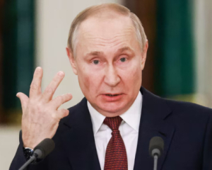 Очередное шоу Кремля: Путин заявил о серийном производстве &quot;Орешника&quot;