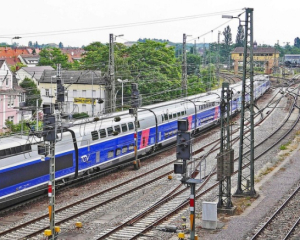 "Почнемо діяти, або втратимо компанію": Лещенко заявив, що грошей в Укрзалізниці на пасажирські перевезення немає