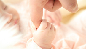 Верховна Рада ухвалила закон про виплату 50 тис. грн за народження дитини