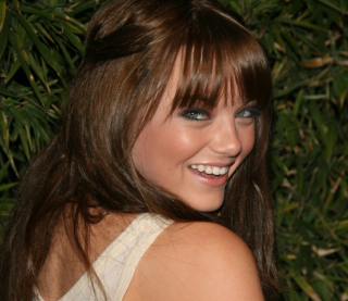 Від виготовлення собачого корму до Оскара. Як змінилася Емма Стоун з початку кар&#039;єри (фото)