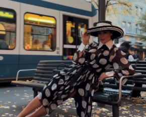 Іванна Онуфрійчук влаштувала осінню зйомку в романтичному образі