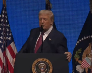 &quot;Може посадити Путіна за стіл переговорів&quot;: у міноборони Великої Британії назвали очікування від Трампа