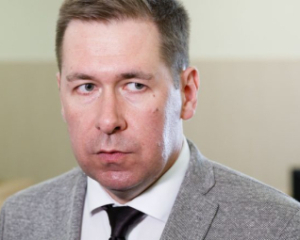 У суді заявили, що санкції проти Порошенка були введені з виховною метою - Новіков