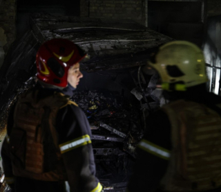 Повреждены здания и автомобили: Россия 8 ноября атаковала Киев