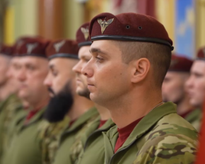 Зеленський привітав Десантно-штурмові війська з професійним святом