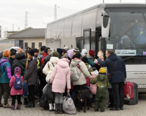 З окремих населених пунктів Дніпропетровщини та Запоріжжя оголошено обов&#039;язкову евакуацію дітей