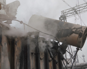 Энергосистема Украины остается под нагрузкой: в большинстве регионов действуют графики отключений