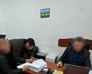 Cвідка у справі детектива НАБУ, який розслідував діяльність Міндіча, звинуватили у неправдивих свідченнях