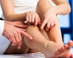 Які продукти допоможуть швидко позбутись набряків: додайте їх до раціону вже зараз