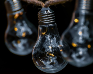 Графіки відключень діють 13 листопада: в Укренерго попередили побутових споживачів