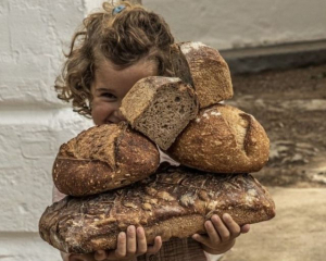 Назвали найкорисніший хліб, який контролює тиск та рівень цукру в крові