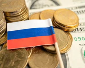 Євросоюз продовжить фінансувати Україну попри корупційний скандал