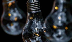 Блэкауты в Украине: правительство приняло решение о стабильной работе интернета и связи