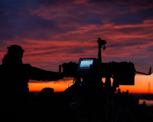 &quot;Идут пешком и тащат все сами&quot;: разведка о новой тактике оккупантов в Сумской области