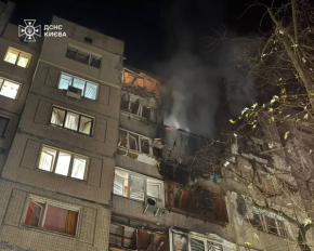 У Києві унаслідок атаки загинула людина, серед десятків травмованих є діти